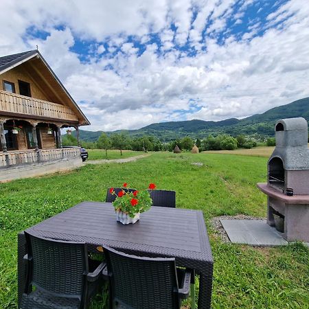 Casa Bunicilor Din Oncesti Onceşti Exterior foto