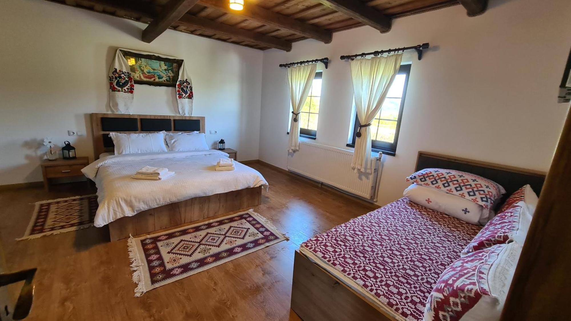 Casa Bunicilor Din Oncesti Onceşti Exterior foto